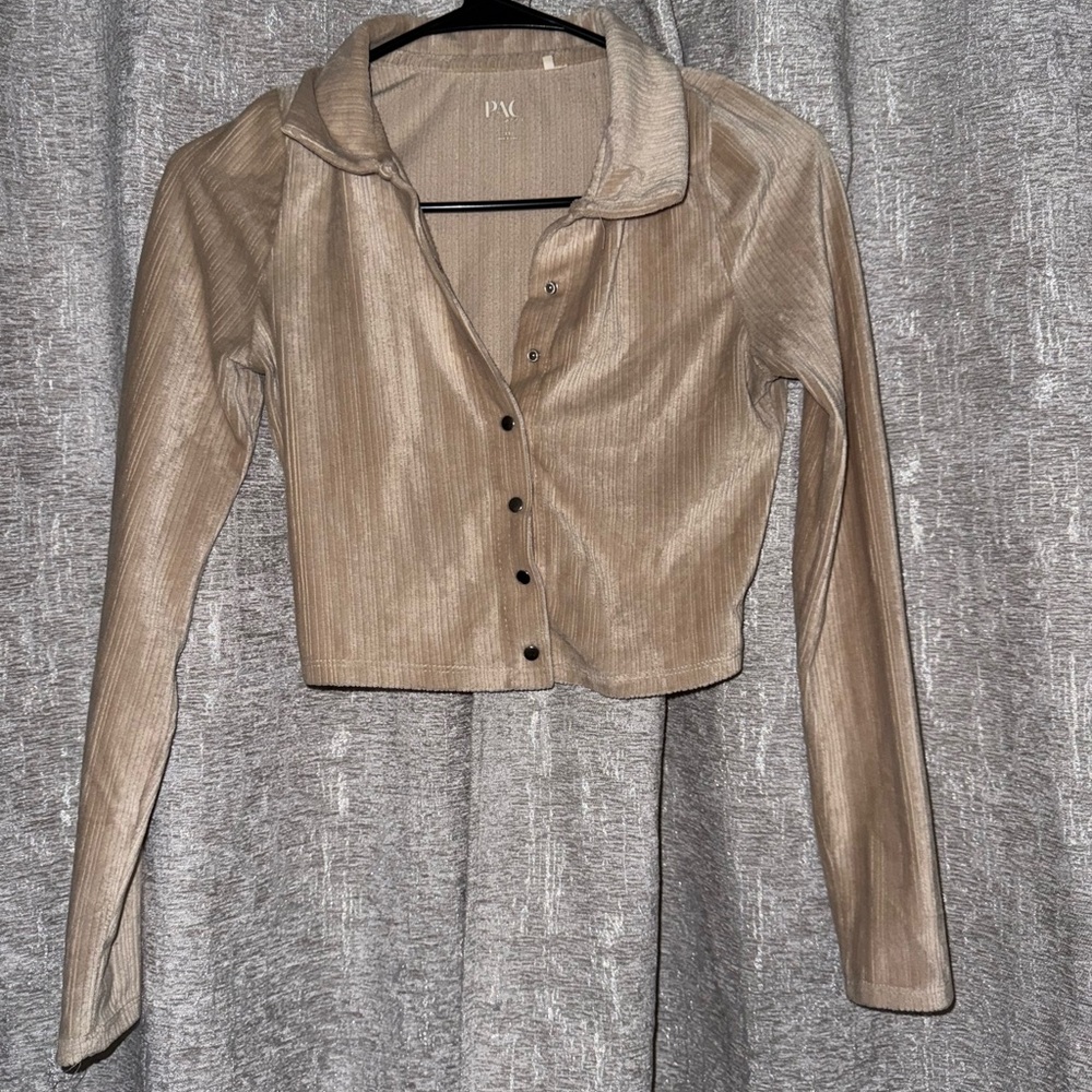 Nude cardigan/button collared shirt